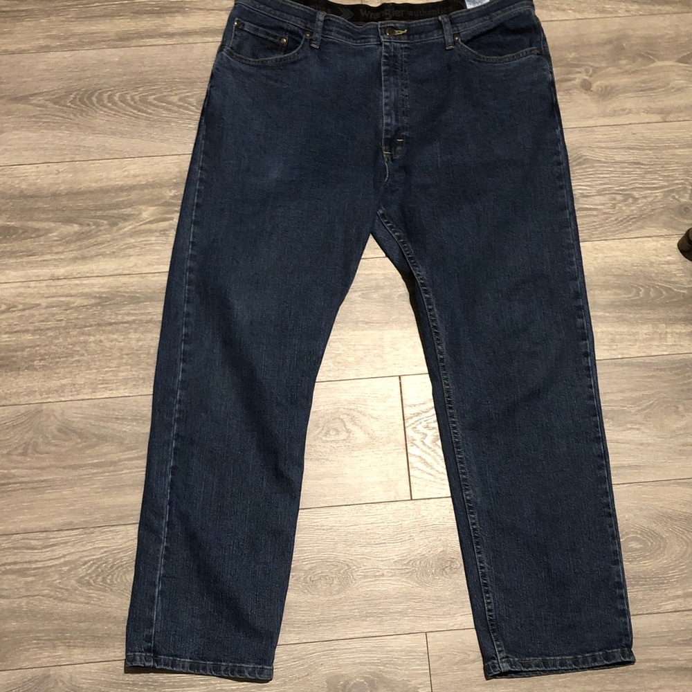 Wrangler Men's Dark Blue Straight Jeans size 38/30 stretch waistband